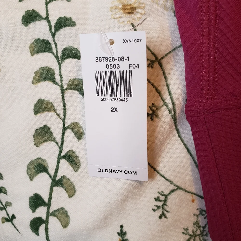 Old Navy Women's Bra in Deep Pink - Picture 5 of 11